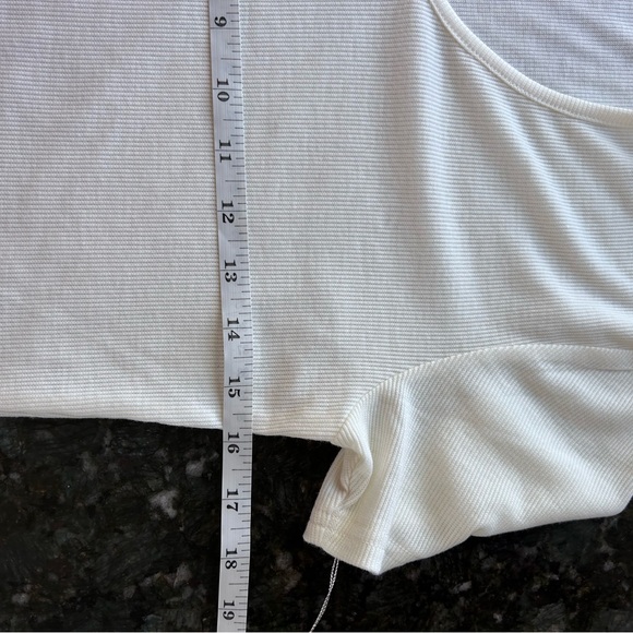 NWT Poof New York cropped short sleeve deep v neck collared shirt. Ribbed. Y2K - Picture 11 of 13